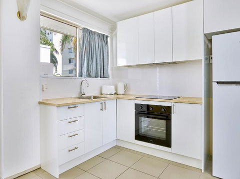 Affordable Accommodation In The Heart Of Surfers Paradise - Lennox Head Accommodation 4