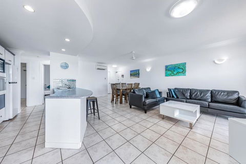 Airlie Ocean Paradise - Lennox Head Accommodation 1
