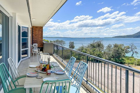 Albacore 7 Waterfront Unit - Lennox Head Accommodation 1