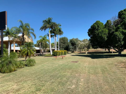 Albert Park Motor Inn-KING BEDS-POOL-SHADED PARKING - Lennox Head Accommodation 4