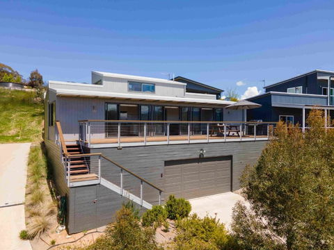 Alpine Freedom - Lennox Head Accommodation 0
