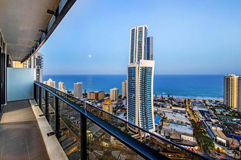 Amazing Location At Circle On Cavill - One Bedroom Self Contained Apartments - Privately Managed - Lennox Head Accommodation 0