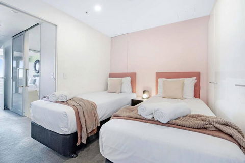 Amazing Location At Circle On Cavill - One Bedroom Self Contained Apartments - Privately Managed - Lennox Head Accommodation 4