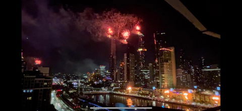 Aura2107, 2 Bedroom Apartment With Balcony, Stunning Yarra River And City Views - Lennox Head Accommodation 3