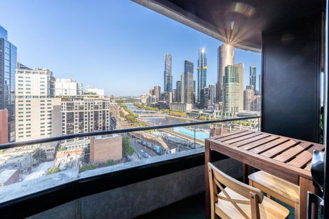Aura2107, 2 Bedroom Apartment With Balcony, Stunning Yarra River And City Views - Lennox Head Accommodation 0