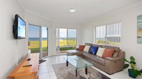 Apartment 16 - The Meridian - Lennox Head Accommodation 4