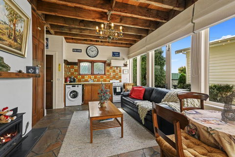 Apollo Bay Guesthouse - Lennox Head Accommodation 1