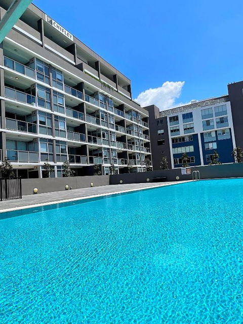 AQUA 306 POOLSIDE Luxury Apartment , Honeysuckle, NEWCASTLE FREE Parking - Lennox Head Accommodation 0