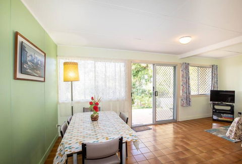 ARCADIA -Straddie Original 3 Bedroom House With Ocean Views - Lennox Head Accommodation 1