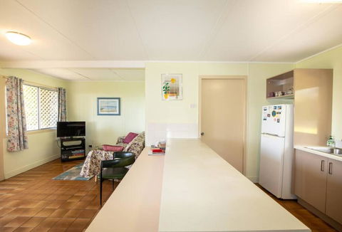 ARCADIA -Straddie Original 3 Bedroom House With Ocean Views - Lennox Head Accommodation 2