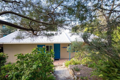 ARCADIA -Straddie Original 3 Bedroom House With Ocean Views - Lennox Head Accommodation 0