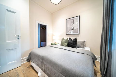 Archer St Heart Of North Adelaide Balcony 65TV - Lennox Head Accommodation 4