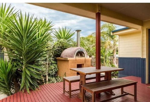 Area 51 By Ready Set Stay - BYO LINEN & TOWELS - Lennox Head Accommodation 3