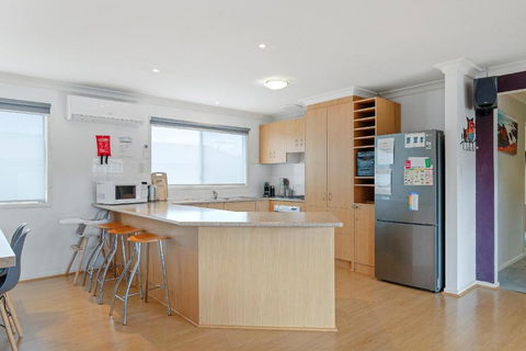 Area 51 By Ready Set Stay - BYO LINEN & TOWELS - Lennox Head Accommodation 2