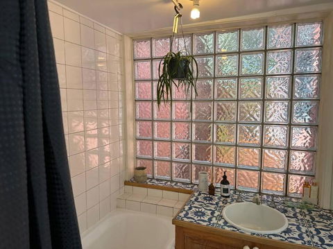 Artsy North Melbourne 2-Bedder - Lennox Head Accommodation 1