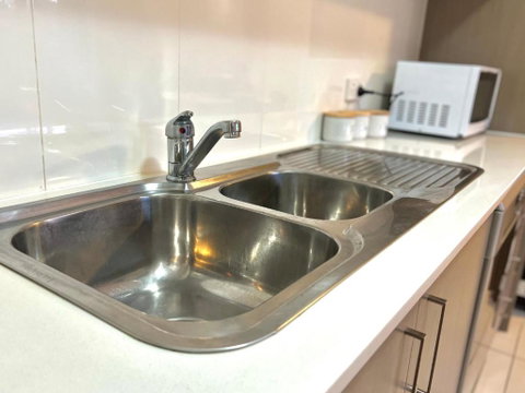 Ashfield 2 Br Apt Bus&Train Shop Parking - Lennox Head Accommodation 2