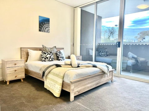 Ashfield 2 Br Apt Bus&Train Shop Parking - Lennox Head Accommodation 0