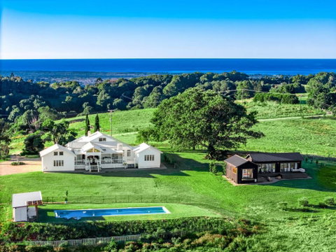 Aurora House - Lennox Head Accommodation 4