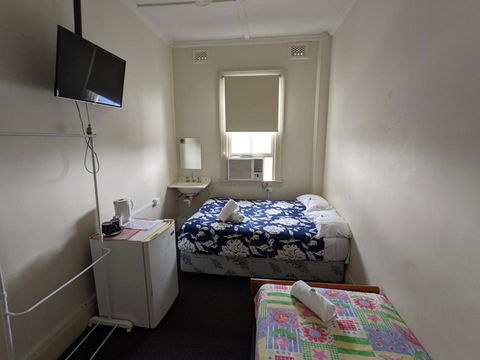 Australian Hotel - Lennox Head Accommodation 2