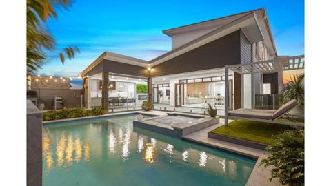 Avoca Beach Retreat - Lennox Head Accommodation 2