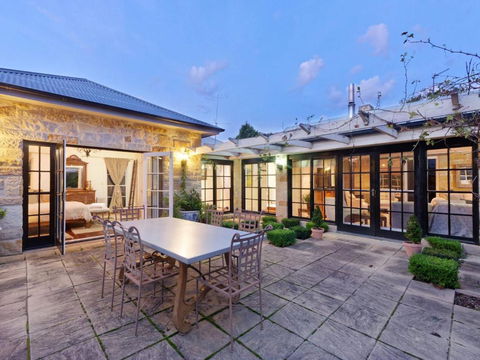 Aylmerton House And Cottage For 14 Southern Highlands - Lennox Head Accommodation 2