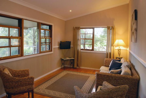 Barrington Hideaway- River Cottages - Lennox Head Accommodation 3