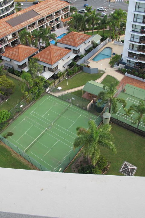 Pacific Regis Beachfront Holiday Apartments - Lennox Head Accommodation 6