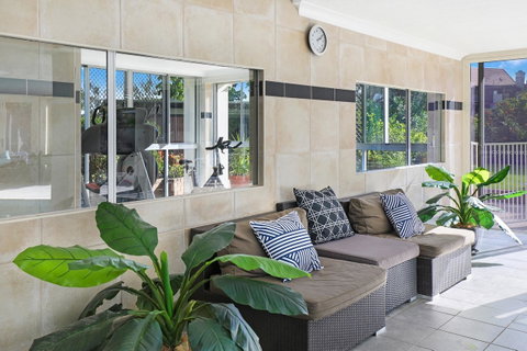 Pacific Regis Beachfront Holiday Apartments - Lennox Head Accommodation 7