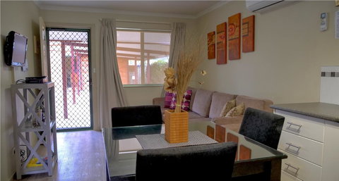 Ficifolia Lodge - Lennox Head Accommodation 5