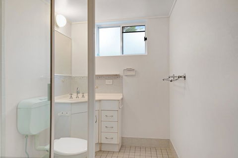 LISTEN TO THE SURF From Rickman Pde, Woorim - Lennox Head Accommodation 8