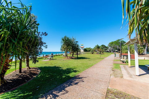 LISTEN TO THE SURF From Rickman Pde, Woorim - Lennox Head Accommodation 7