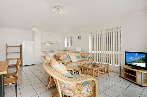 LISTEN TO THE SURF From Rickman Pde, Woorim - Lennox Head Accommodation 9