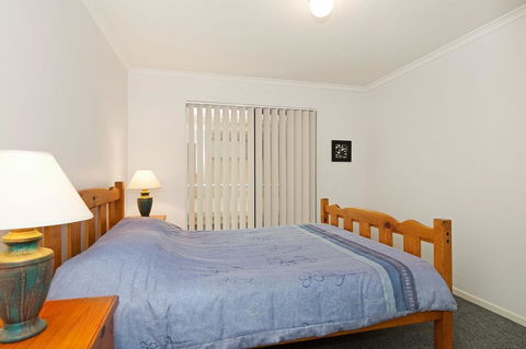LISTEN TO THE SURF From Rickman Pde, Woorim - Lennox Head Accommodation 6