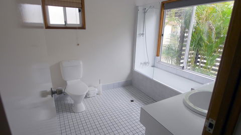 Amity Beach House - Lennox Head Accommodation 12