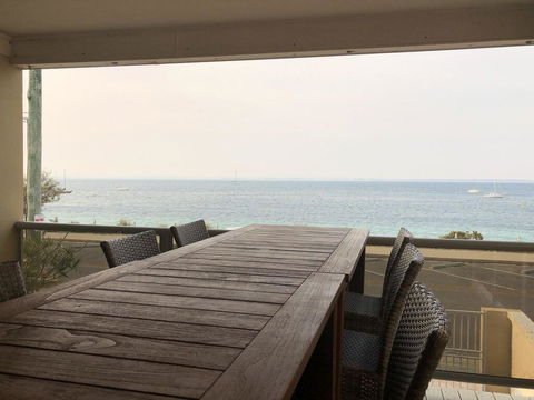 'Mooring Two Upstairs', 23 Shoal Bay Rd - Stunning Views, WIFI, Air Conditioning And Boat Parking - Lennox Head Accommodation 1