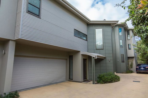 'Rolling Waves 2' On Ocean Drive - Lennox Head Accommodation 1