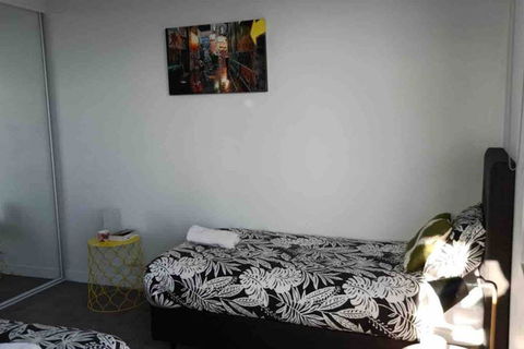 , Elsternwick, Impressive 2bed:carspot:15mins To CBD - Lennox Head Accommodation 2