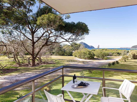 1 'Intrepid', 3 Intrepid Close - Amazing Views Of Shoal Bay, Only 100m From The Beach - Lennox Head Accommodation 0