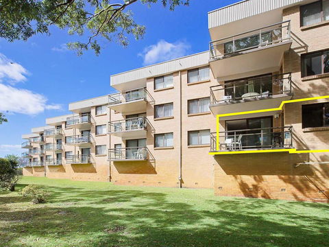 1 'Intrepid', 3 Intrepid Close - Amazing Views Of Shoal Bay, Only 100m From The Beach - Lennox Head Accommodation 3