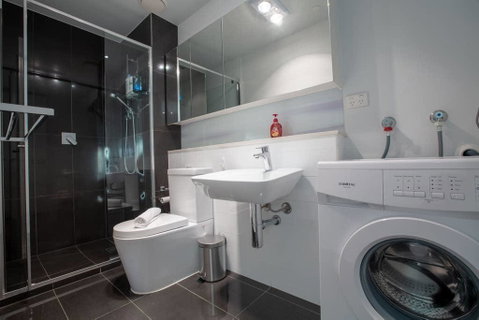 107, Light Filled Cozy Apt In The Heart Of St Kilda - Lennox Head Accommodation 1