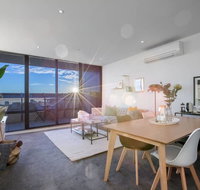 107 Light Filled Cozy Apt in the Heart of St Kilda - Lennox Head Accommodation