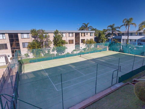 2 'The Dunes', 38 Marine Drive - Pool, Tennis Court And So Close To The Beach - Lennox Head Accommodation 3