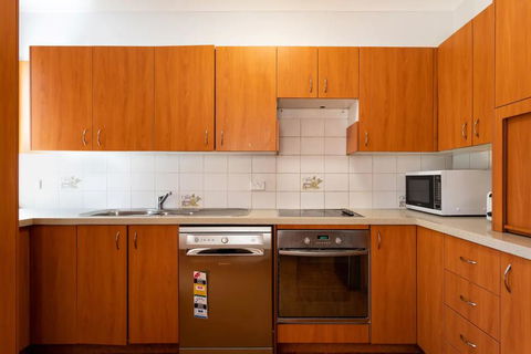 2 Bedroom Garden Apartment By Bondi Beach - Lennox Head Accommodation 1
