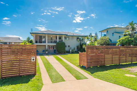 Beach Views - Lennox Head Accommodation 0