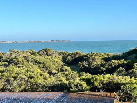 C4 Miles Beach Shack - Lennox Head Accommodation 1