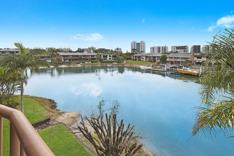 CANAL7-ON THE MOOLOOLABA CANAL! - Lennox Head Accommodation 0