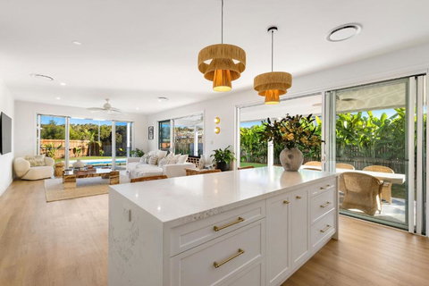 Coastal Haven - Lennox Head Accommodation 1