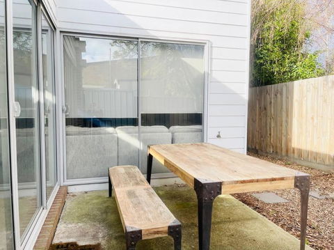 D119 Silver Birch Family Stay - Lennox Head Accommodation 1
