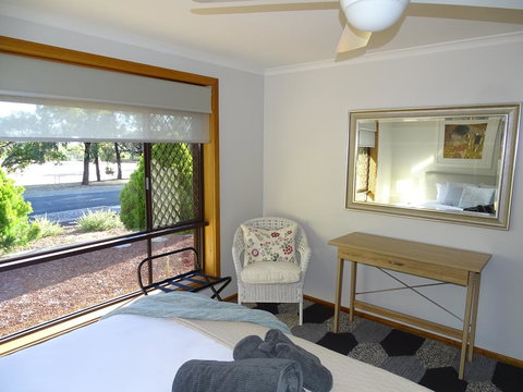 3 Pears On The Park McLaren Vale - Lennox Head Accommodation 1