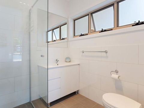 5 Bent Street - Huge House With Foxtel & Aircon - Lennox Head Accommodation 2